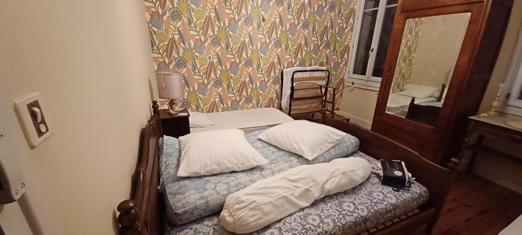 Chez Virginie - Chambre Du Bourg Лурд Экстерьер фото
